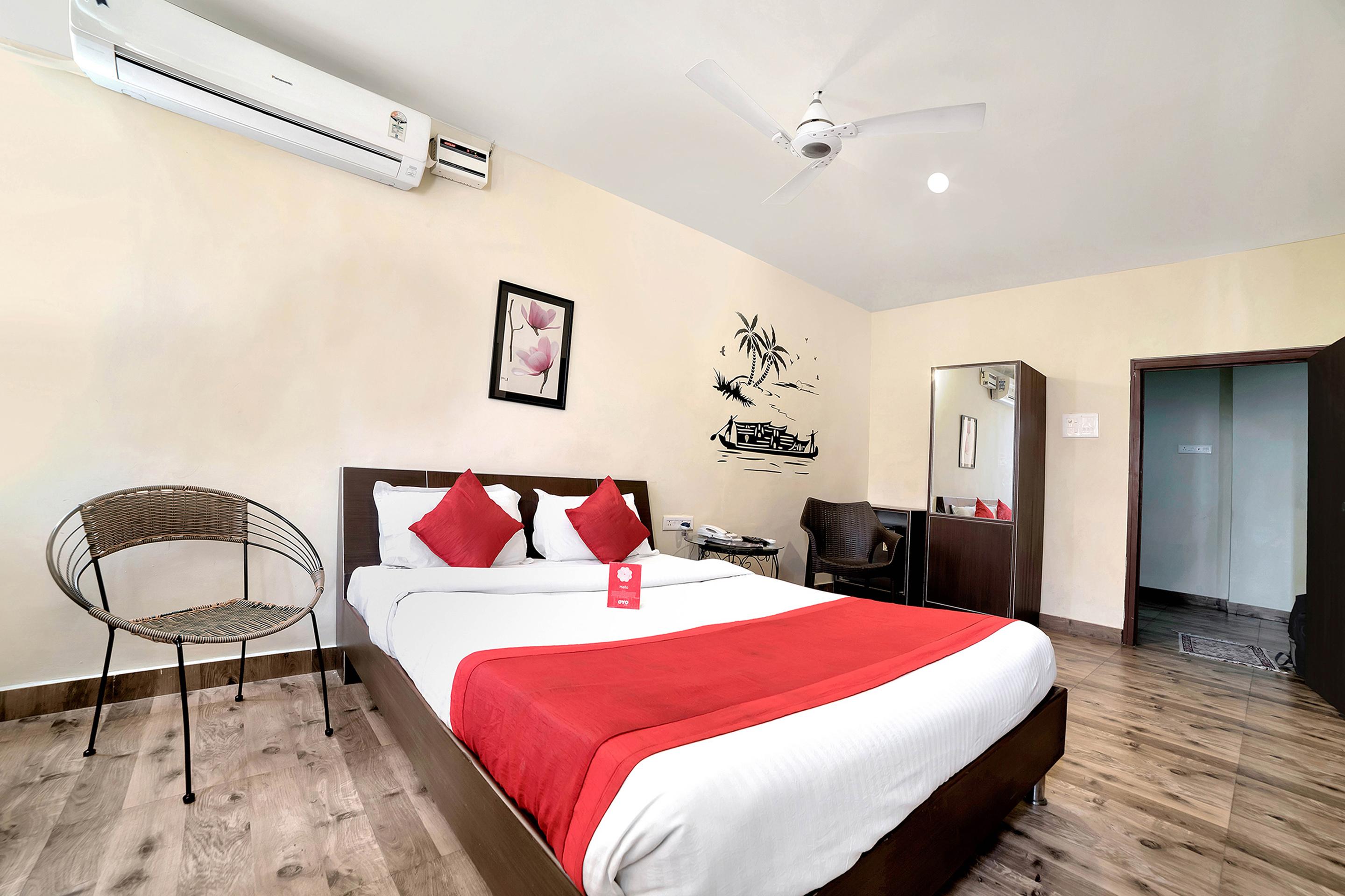 Oyo 674 Apartment Hotel Manar Luxury Suites Hyderabad Exterior photo