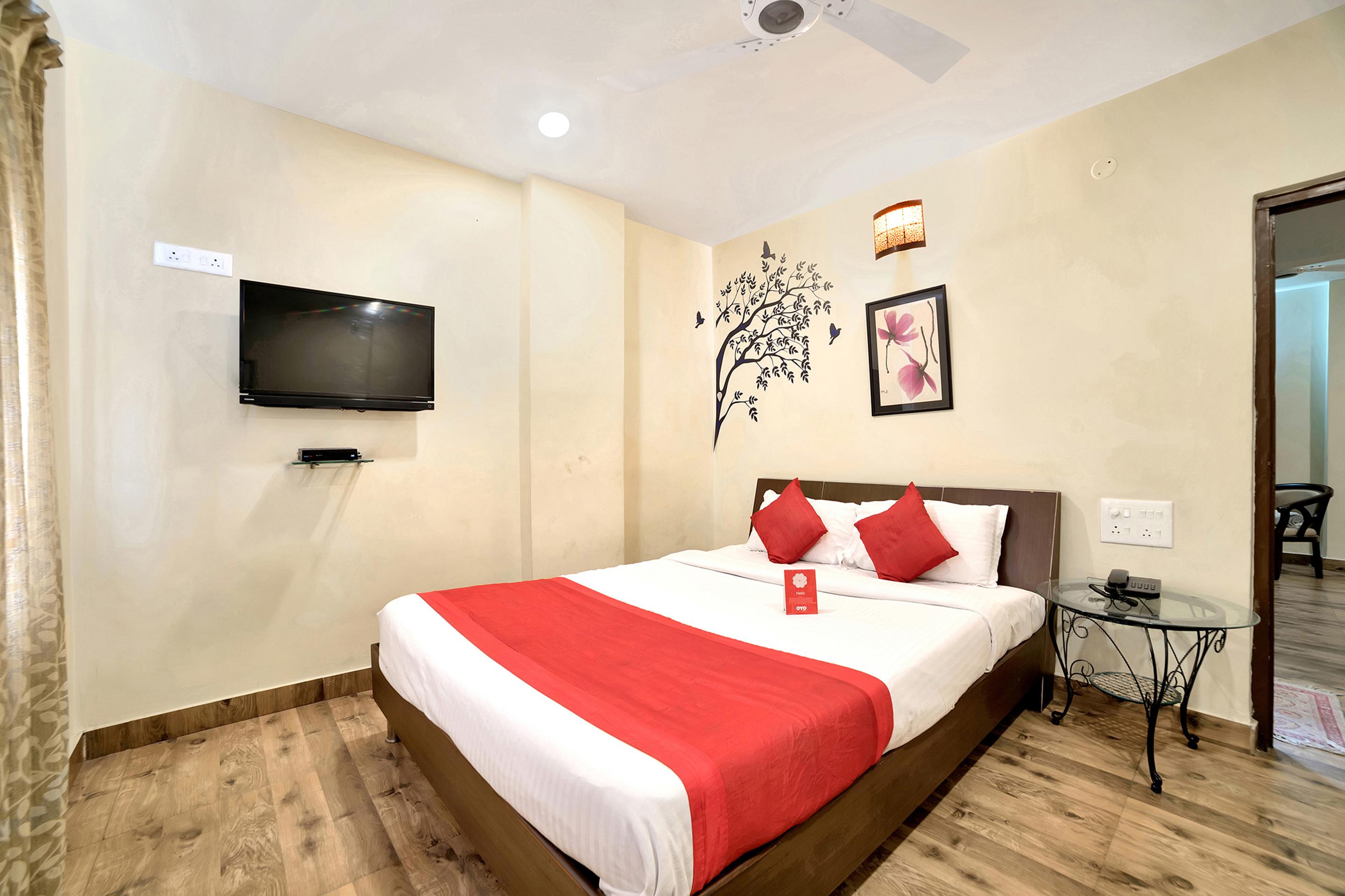 Oyo 674 Apartment Hotel Manar Luxury Suites Hyderabad Exterior photo