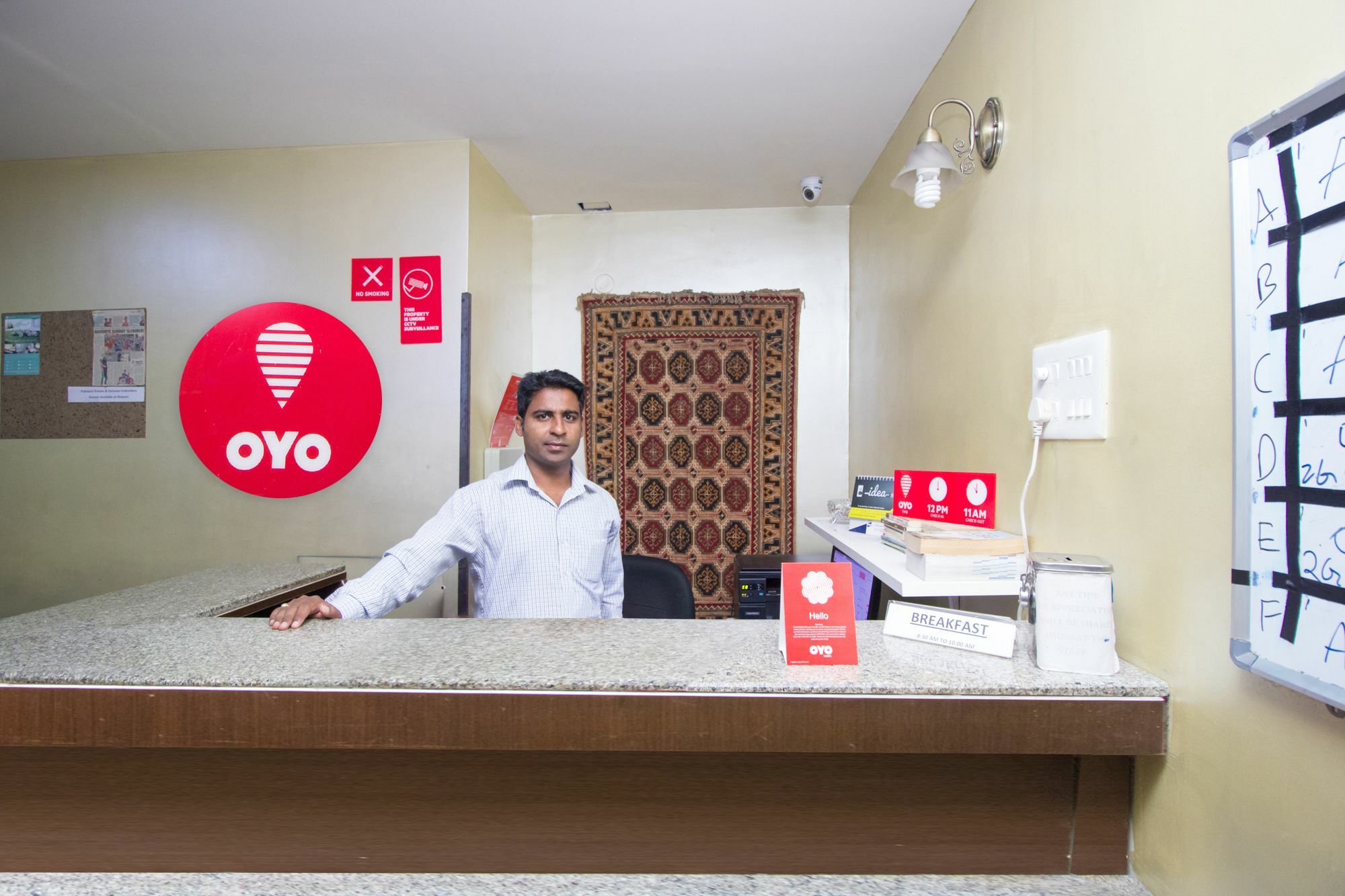 Oyo 674 Apartment Hotel Manar Luxury Suites Hyderabad Exterior photo